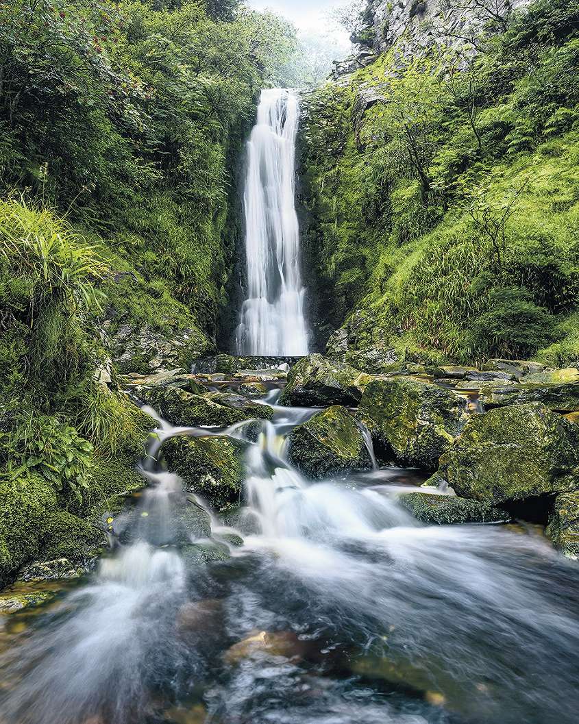 Fotótapéta egy Írországi vízesés látképével
