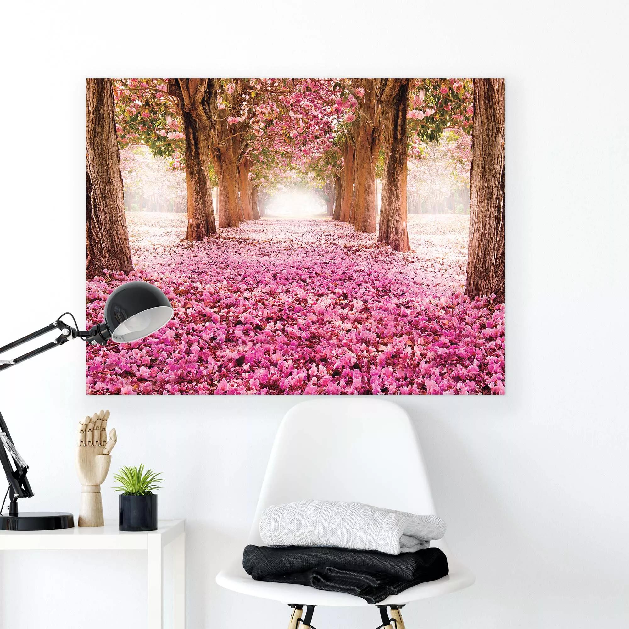 Vászonkép romantikus virágbaborúlt erdei tájképpel